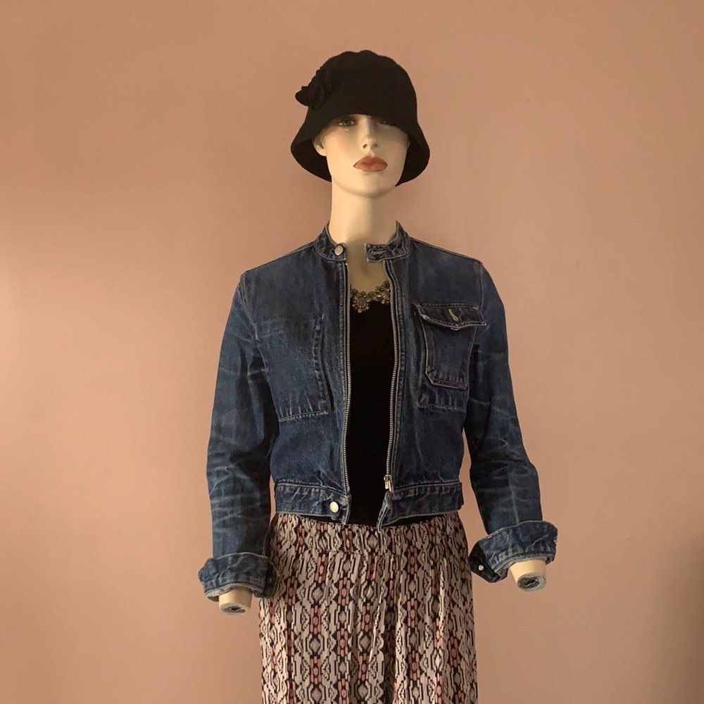 ONE BELOW OLD NAVY JEAN JACKET (S)